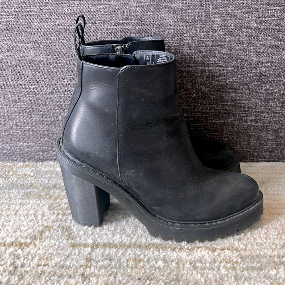 Dr. Marten Magdalena, Black, Size 9, Bootie Heel